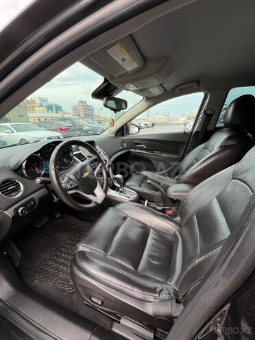 Chevrolet Cruze-11