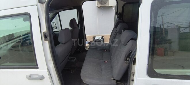 Ford Tourneo Connect-5