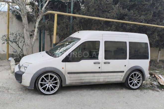 Ford Tourneo Connect-10