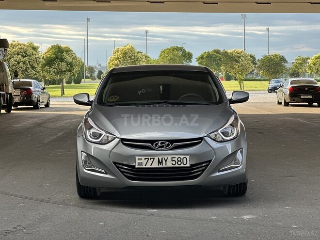 Hyundai Elantra-2