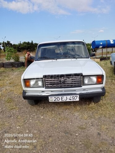 LADA (VAZ) 2107-1