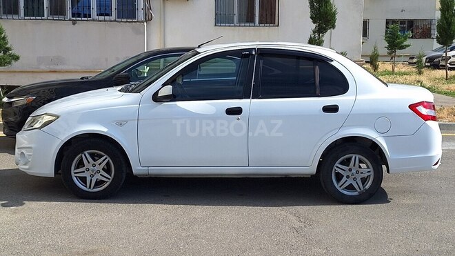 Saipa Saina-4