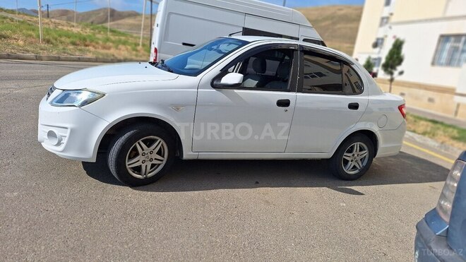 Saipa Saina-10