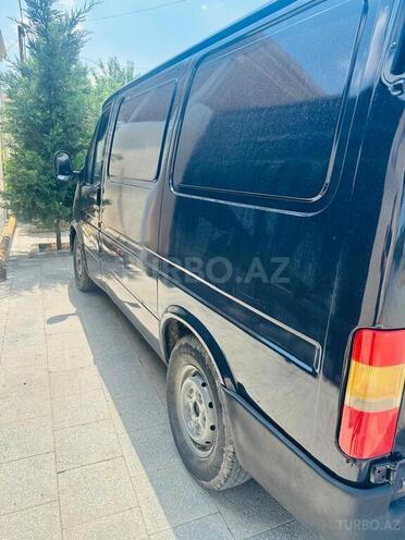 Ford Transit-3