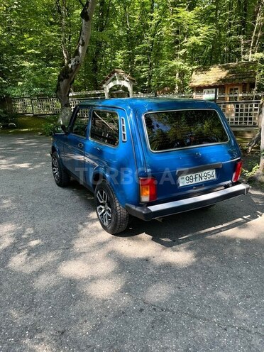 LADA (VAZ) Niva-8
