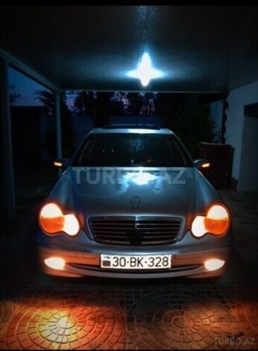Mercedes C 240-1