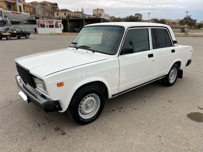 LADA (VAZ) 2107-4