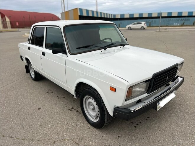 LADA (VAZ) 2107-5