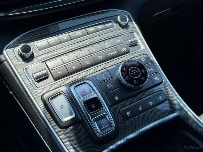 Hyundai Santa Fe-12