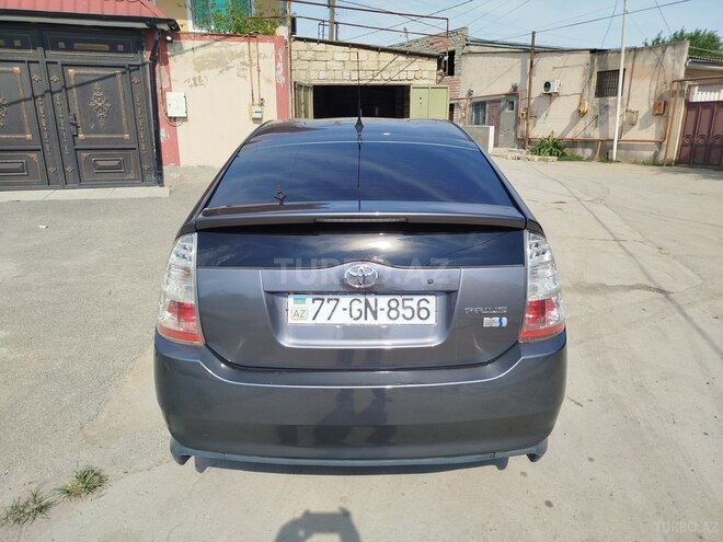 Toyota Prius-7