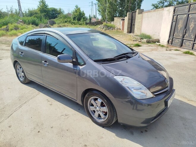 Toyota Prius-9
