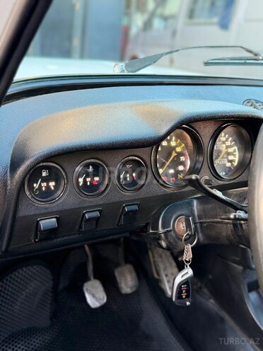 LADA (VAZ) 2106-7