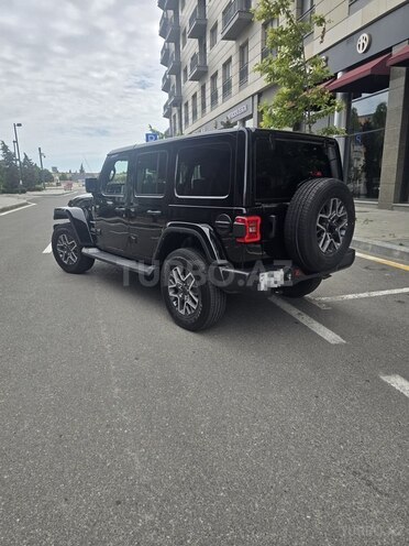 Jeep Wrangler-4