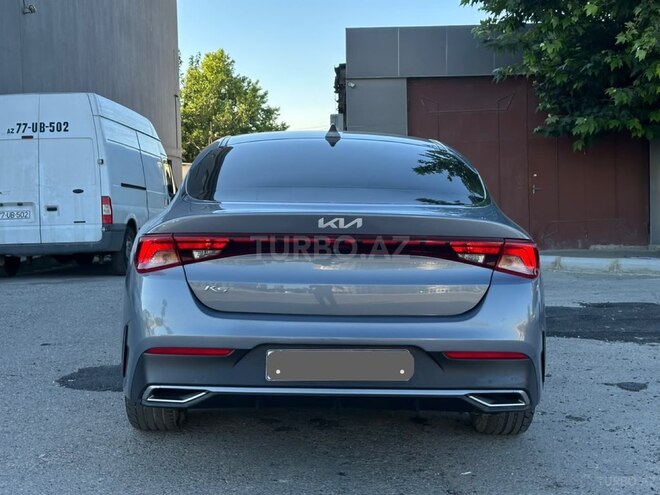 Kia K5-6