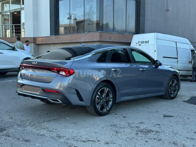 Kia K5-7