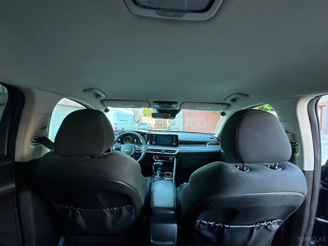 Kia K5-17