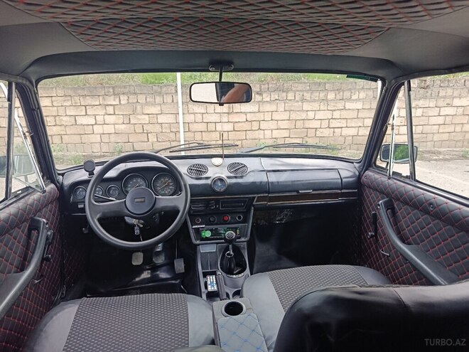 LADA (VAZ) 2106-7