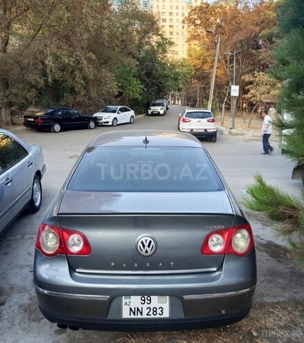 Volkswagen Passat-5