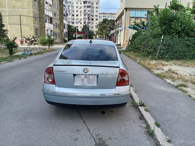 Volkswagen Passat-2