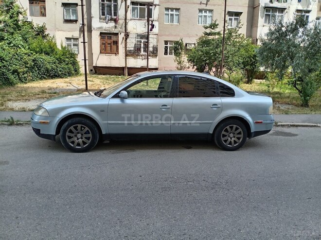 Volkswagen Passat-4
