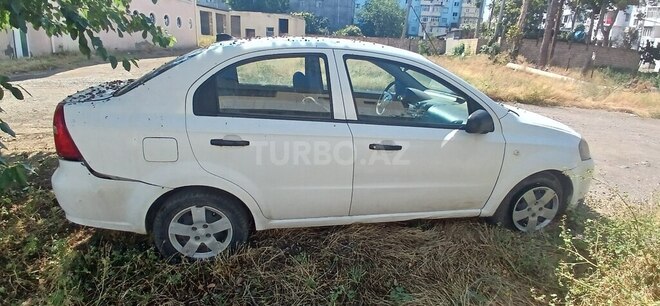 Chevrolet Aveo-4
