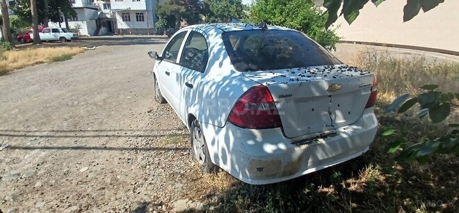 Chevrolet Aveo-3