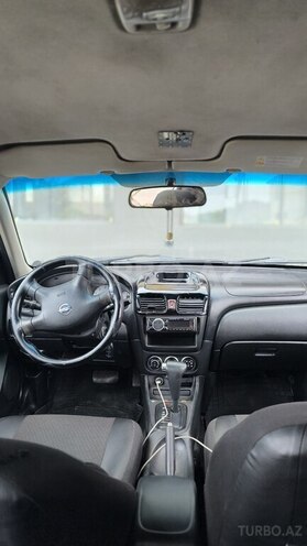 Nissan Sunny-12