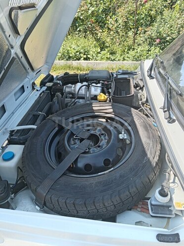 LADA (VAZ) Niva-9