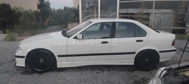 BMW 325-2