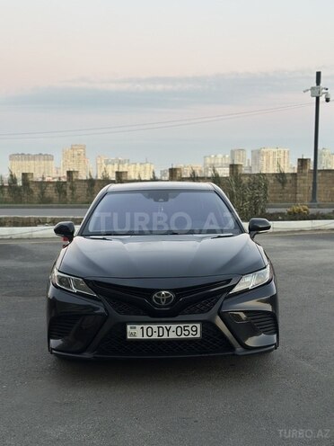 Toyota Camry-1