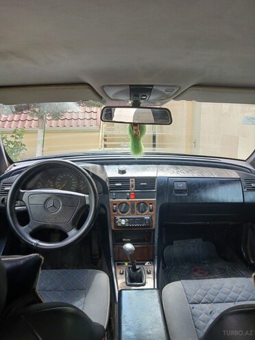 Mercedes C 180-3