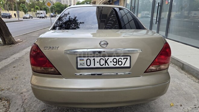 Nissan Sunny-4