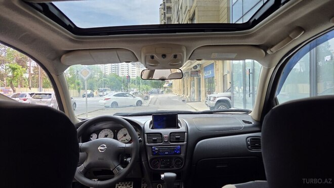 Nissan Sunny-13