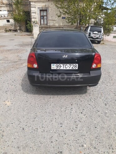 Hyundai Accent-9