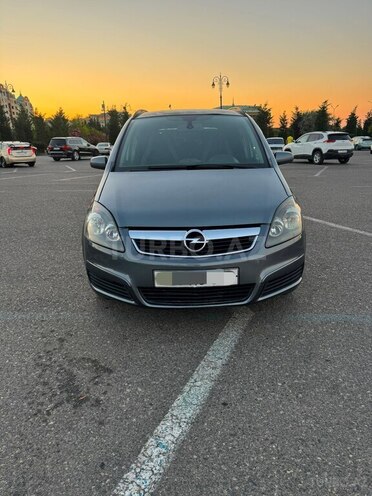 Opel Zafira-6