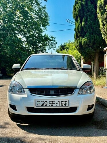 LADA (VAZ) Priora-1