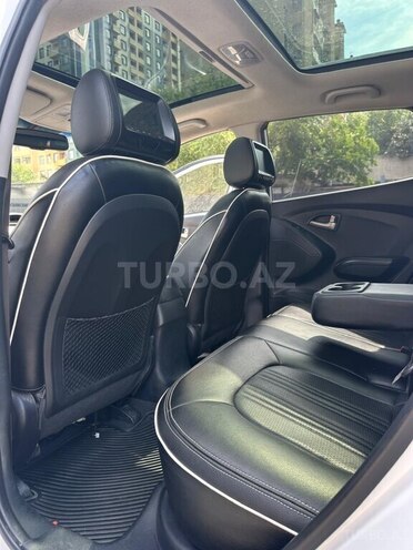 Hyundai ix35-14