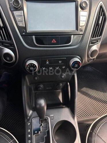 Hyundai ix35-17