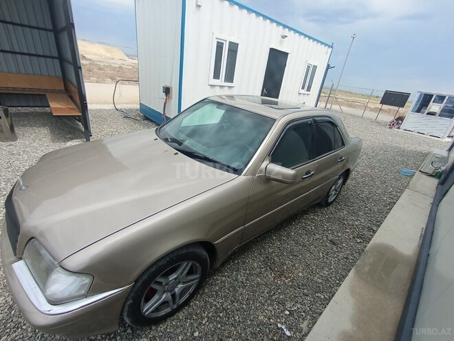 Mercedes C 180-4