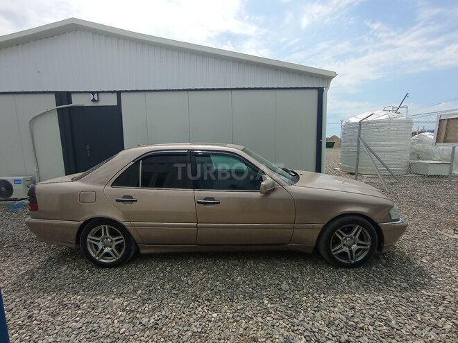 Mercedes C 180-3