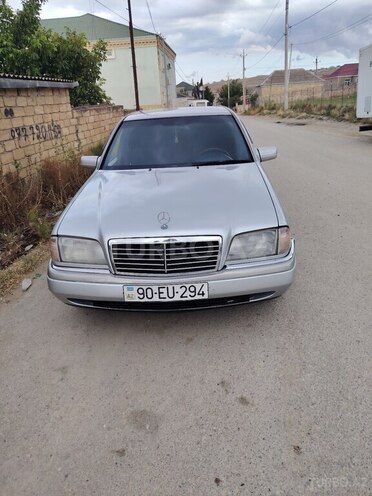 Mercedes C 250-1
