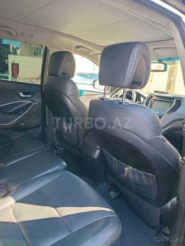 Hyundai Santa Fe-4