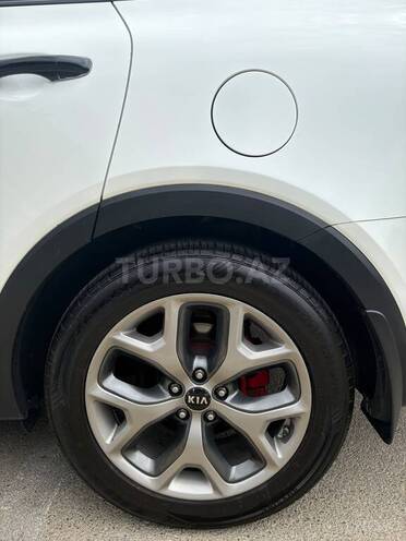 Kia Sorento-13