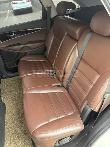 Kia Sorento-11