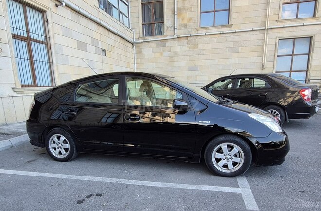 Toyota Prius-14