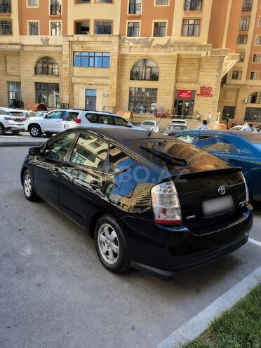 Toyota Prius-3
