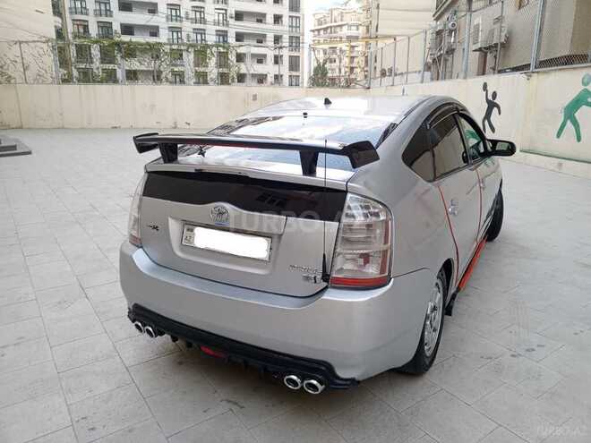 Toyota Prius-3