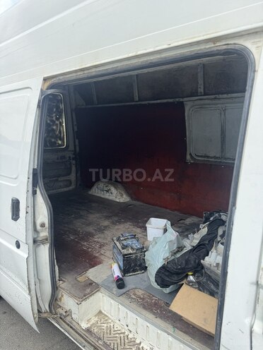 Ford Transit-7