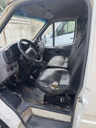 Ford Transit-8