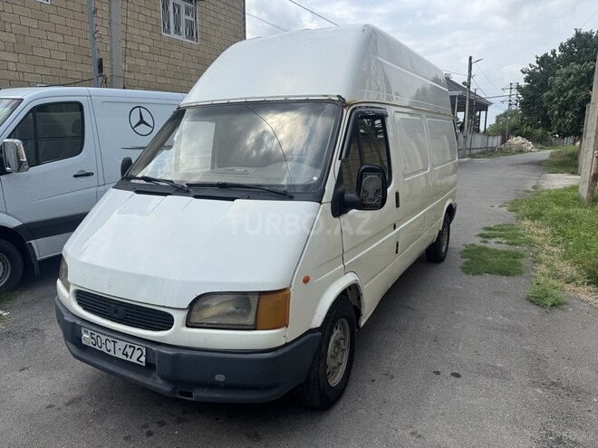 Ford Transit-3